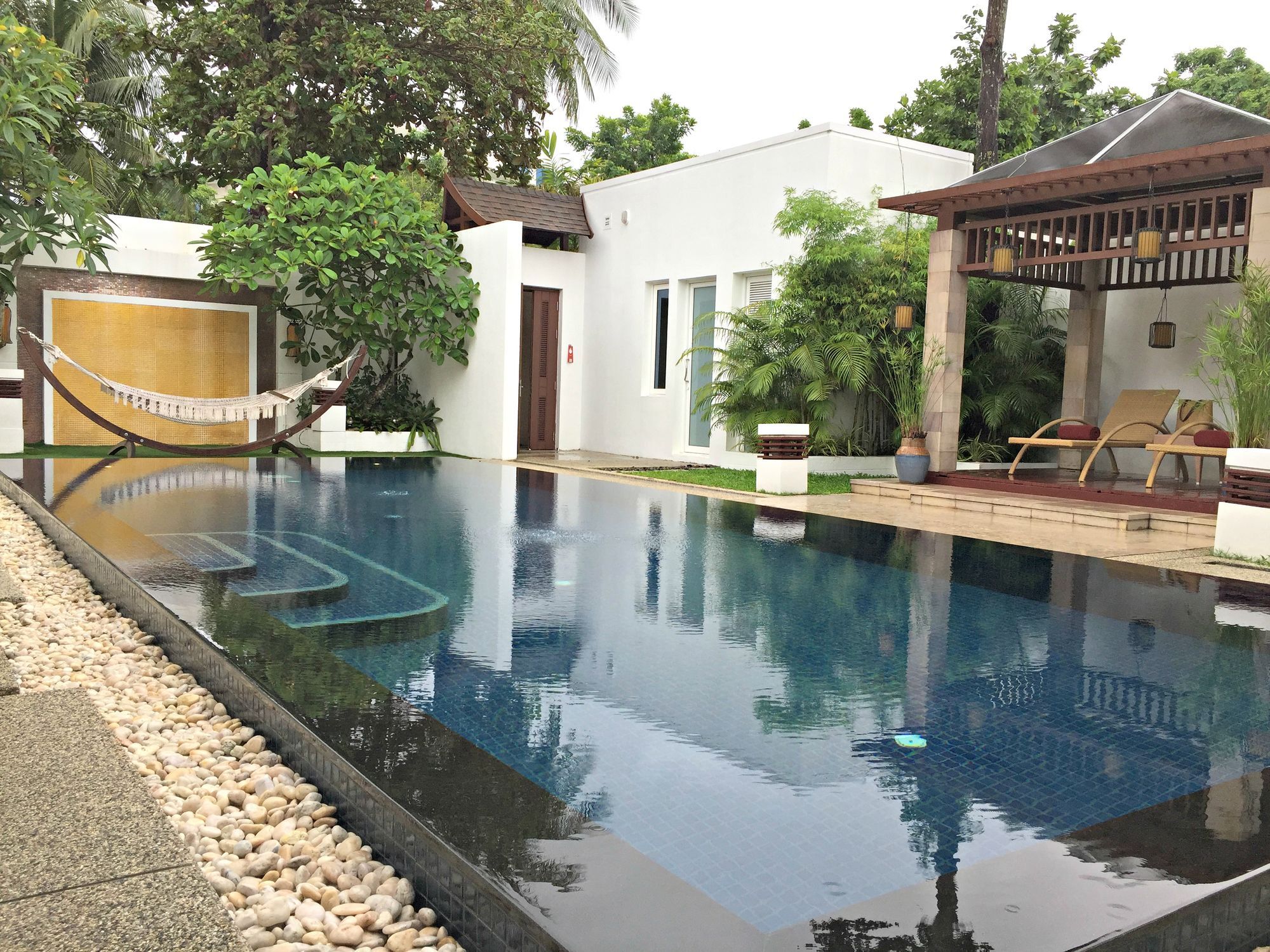 Hotel Andaman House à Mai Khao Extérieur photo